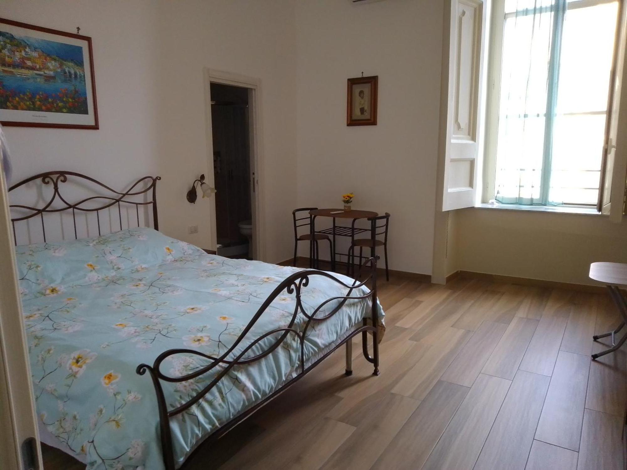 B&B Palazzo Sersale Napoli Exteriör bild