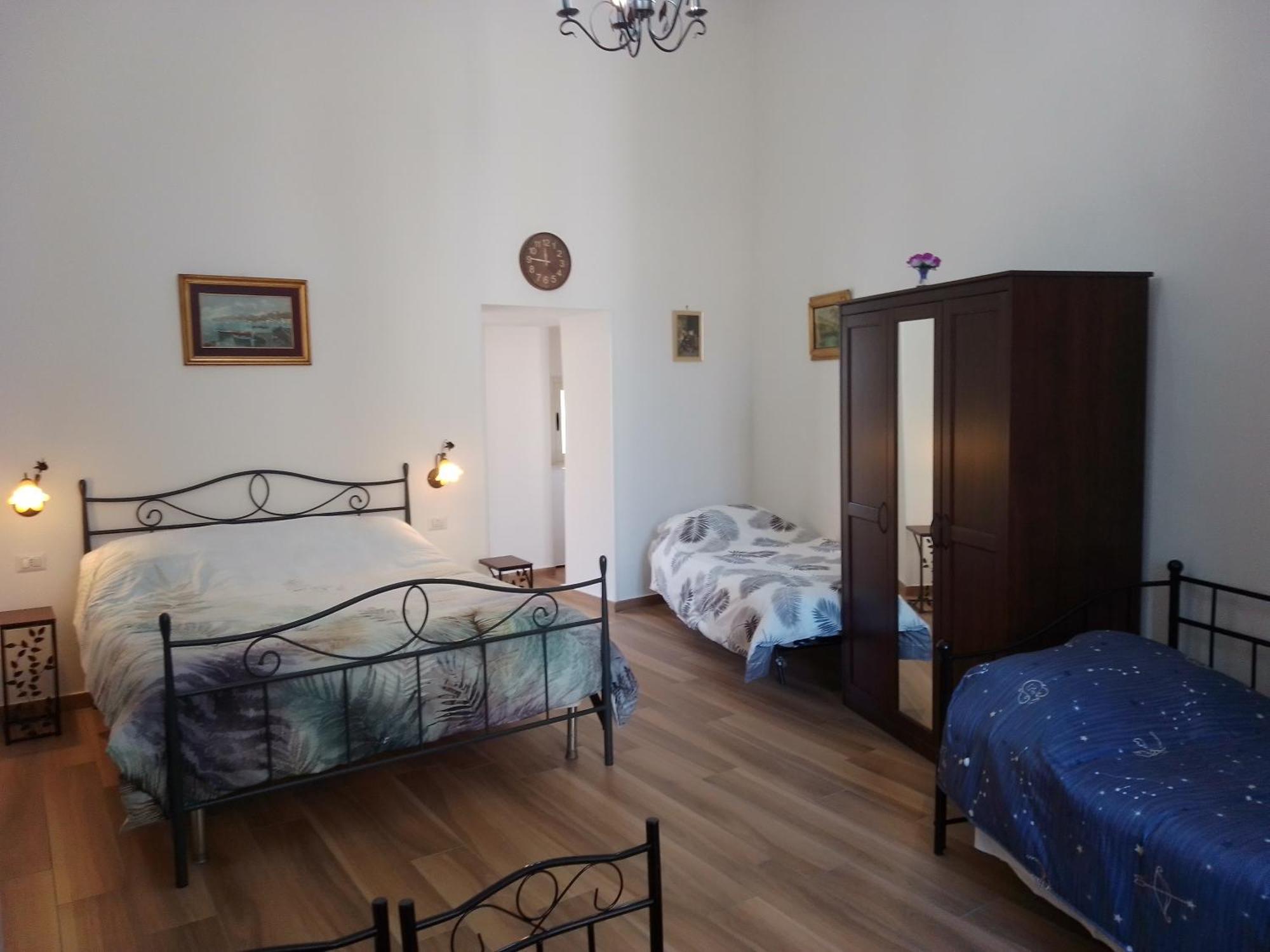 B&B Palazzo Sersale Napoli Exteriör bild